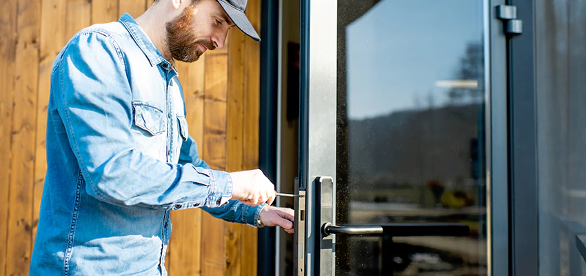 Frameless Glass Storefront Door Locks Replacement in Bakersfield, CA