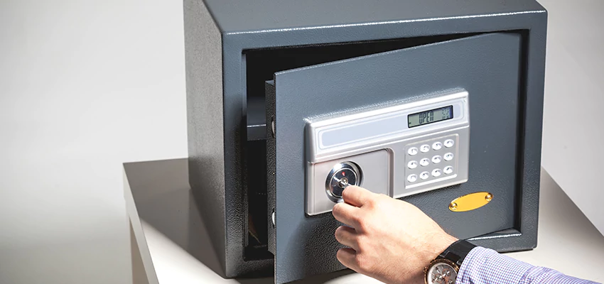 Jewelry Safe Unlocking Service in Bakersfield, California